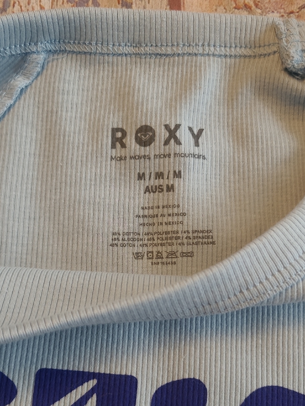 Roxy Ribbed Crop .. Medium .. NWT - Picture 5 of 6